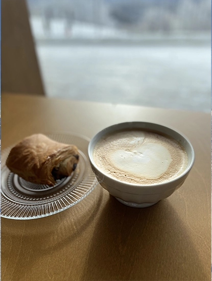 IMG-Blogue-2col-café-415x550 Café au Chalet du Sommet