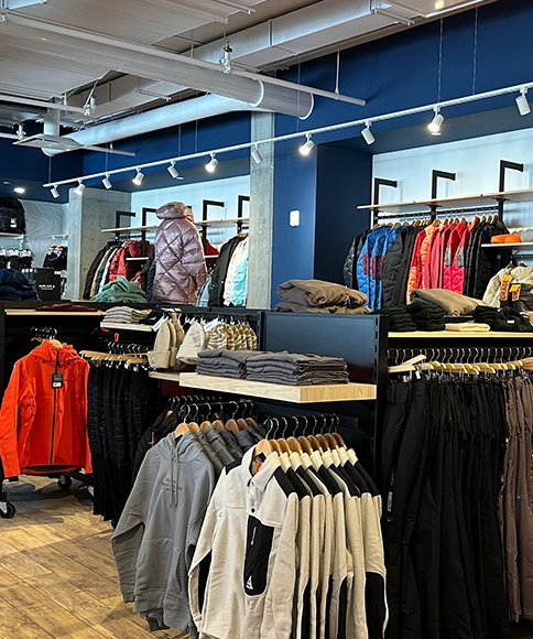 Hors-Piste, boutique & café