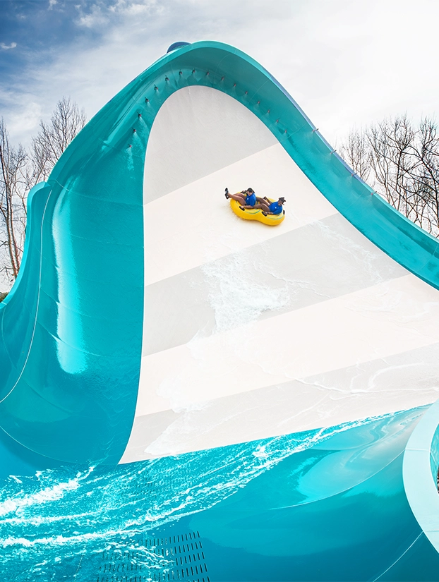 3 new thrilling waterslides at Bromont, montagne d'expériences
